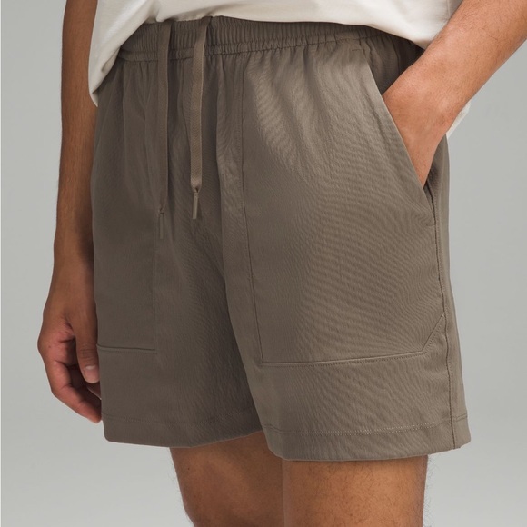 Lululemon - Nylon Shorts - XL - Picture 2 of 6